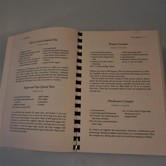The Lady & Sons Too 2000 Paula  Deen A Whole New Batch of Recipes from Savannah - Picture 6 of 11